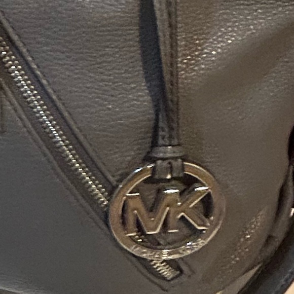 Michael Kors Gray Leather Shoulder Bag - Picture 5 of 12
